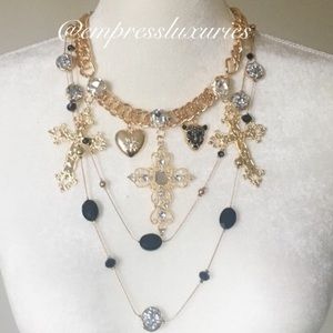 Big Crosses Neck Piece✨✨